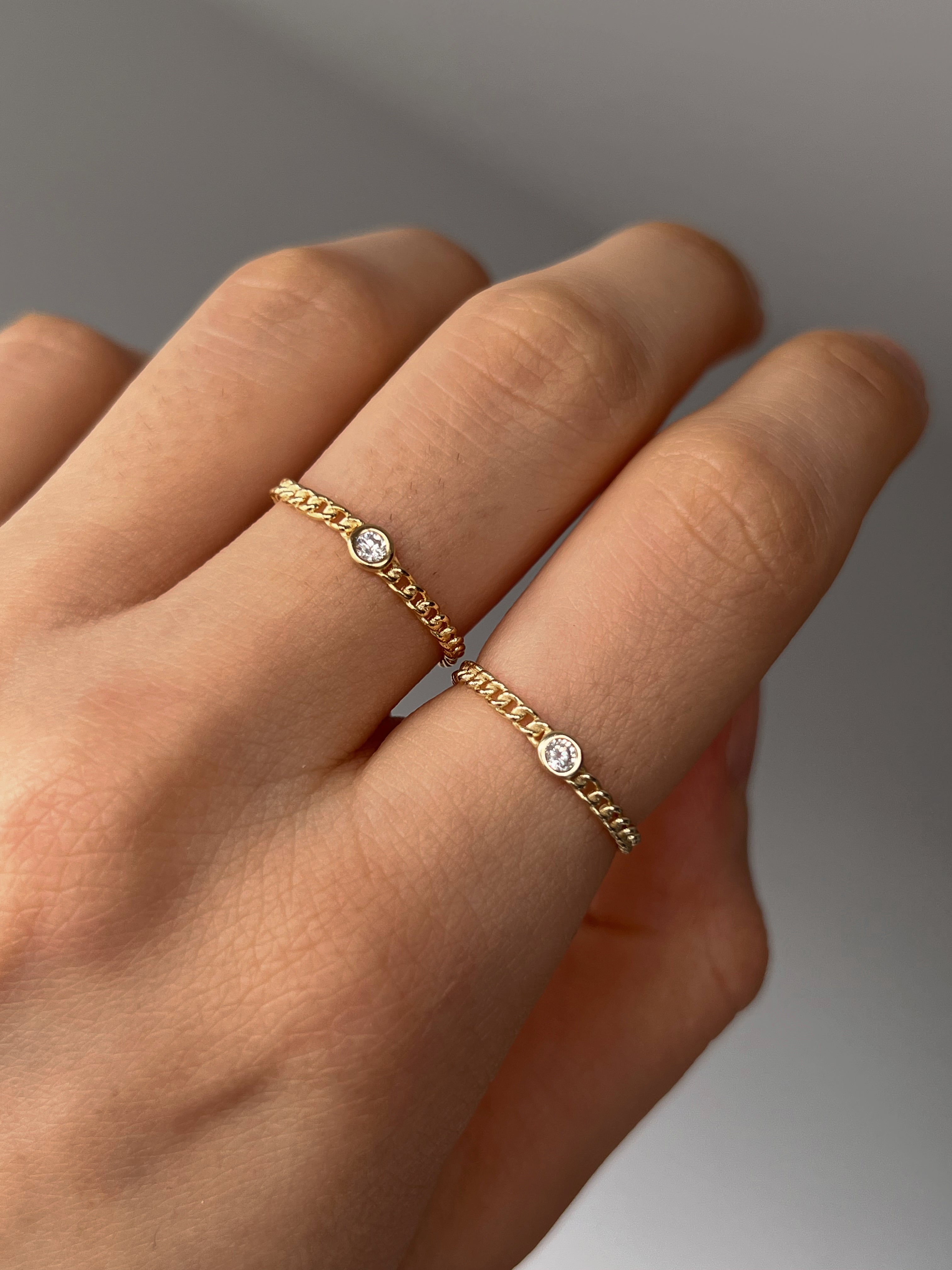 Dainty Chain Ring